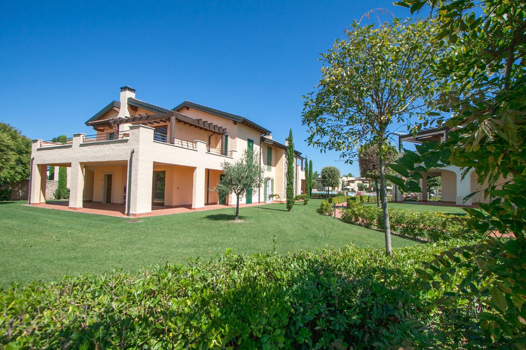 Lugana Resort & Sporting Club - Bassana Village Apartment *